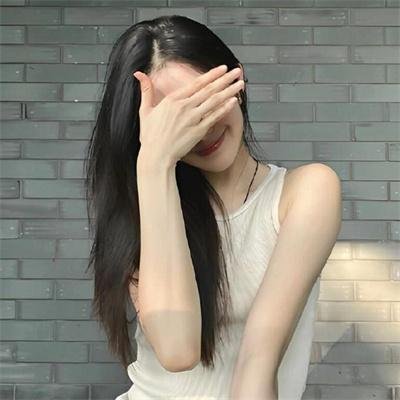劳拉·马尔斯的眼睛